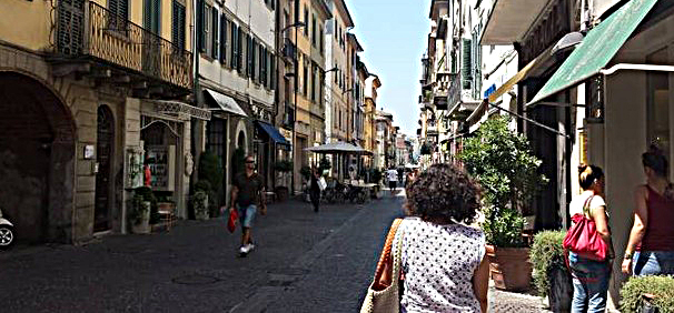 corso giacomo matteotti in Pontedera